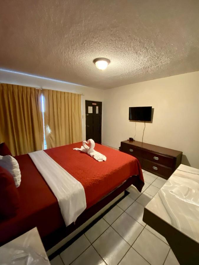 Hotel Los Altos Тихуана Екстериор снимка