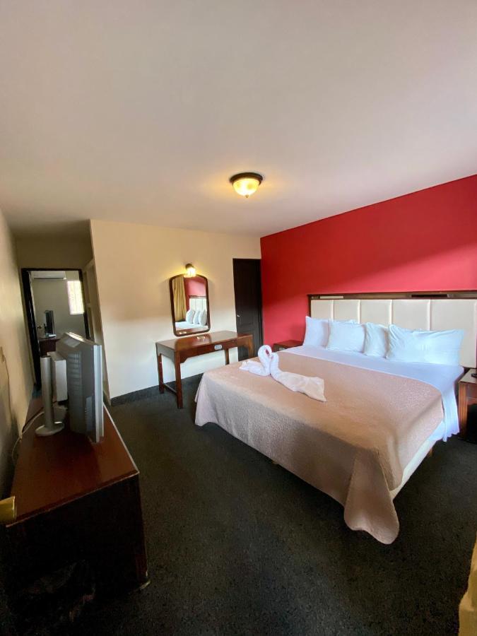 Hotel Los Altos Тихуана Екстериор снимка