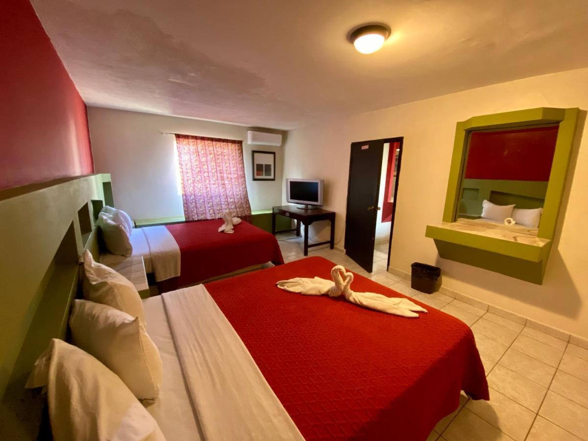 Hotel Los Altos Тихуана Екстериор снимка